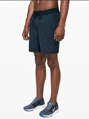 Lululemon T.H.E. Short *Linerless 7"
Heather Allover Iron Blue True Navy Small